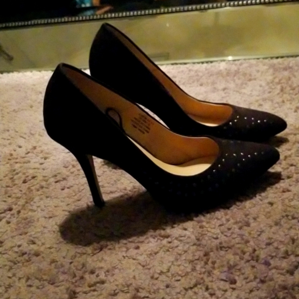 Black Suede Pumps